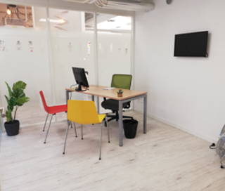 Bureau privé 12 m² 3 postes Coworking Square Narvik Marseille 13001 - photo 2